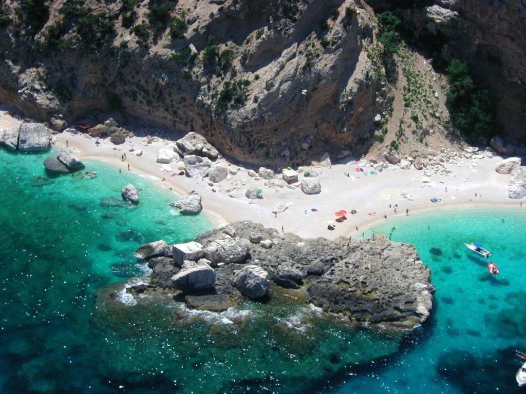 Appartamento Millelire Кала-Гононе Екстер'єр фото